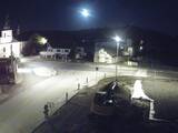 21 : 04