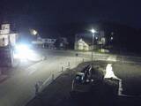 03 : 00