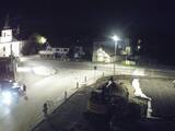 21 : 00