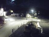 22 : 04