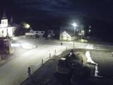 22 : 56