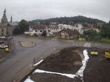 11 : 08