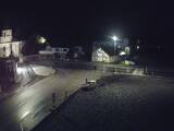 02 : 48