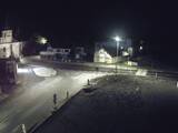 02 : 00