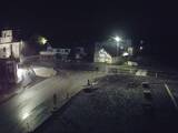 03 : 48