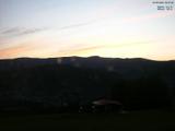 04 : 57