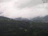 17 : 05