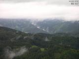 18 : 57