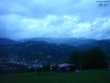 04 : 27