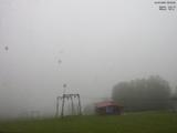 08 : 33