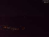 23 : 09