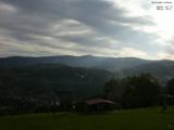 07 : 05