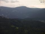 18 : 43