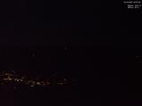 22 : 05