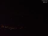 23 : 05