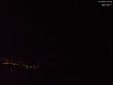 23 : 05