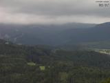 16 : 09