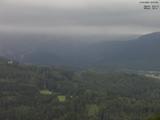 16 : 57