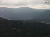 16 : 27