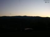 06 : 15