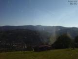 08 : 15