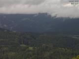 16 : 45