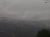 09 : 45