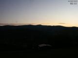 06 : 35