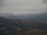 16 : 57