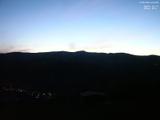 04 : 43
