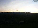 05 : 37