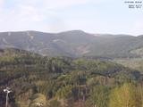 18 : 53
