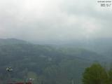 09 : 53