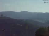 08 : 33