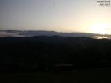 06 : 13