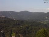 18 : 43