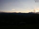 06 : 13