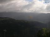 08 : 17