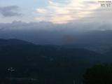 08 : 05