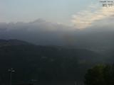 08 : 21