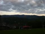 18 : 53