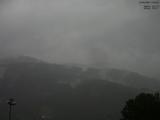 17 : 43