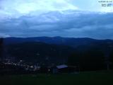 06 : 17