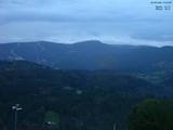 07 : 43