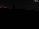 23 : 00