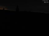 23 : 04