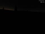 02 : 00