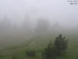 09 : 00