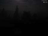 23 : 04