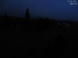 03 : 28